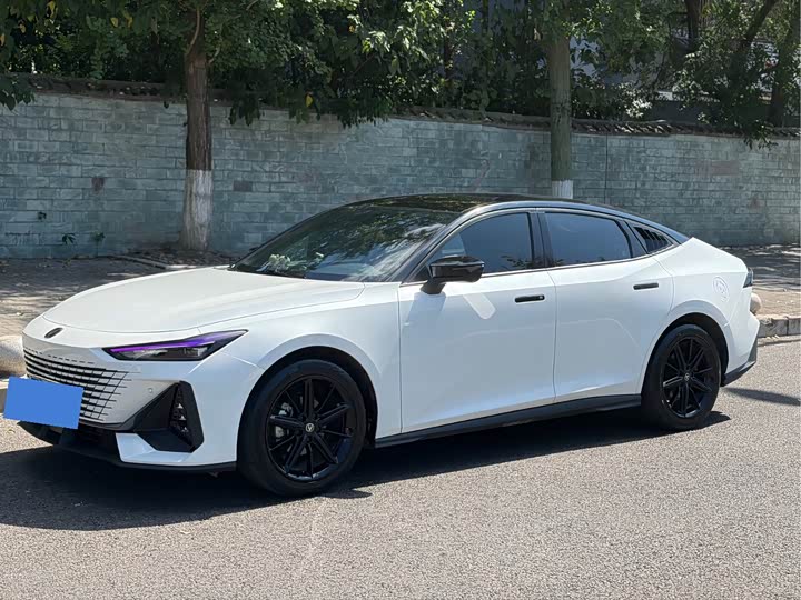 Changan UNI-V 2022 1.5T Sport