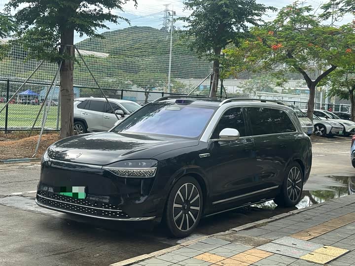 Wenjie M9 2024 extended range Ultra version 52kWh 6-seater version