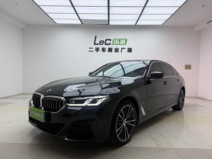 BMW 5 Series 2023 facelift 530Li leading M sports package