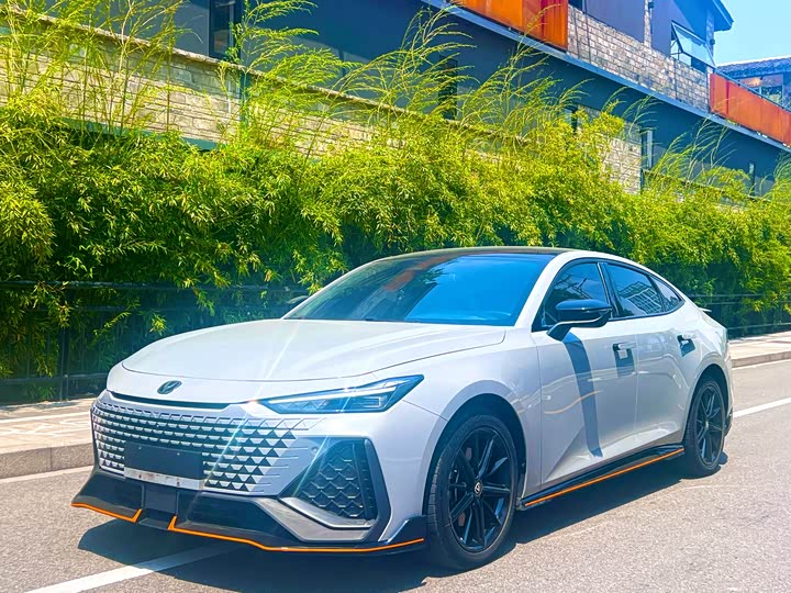 Changan UNI-V 2022 2.0T Speed Edition