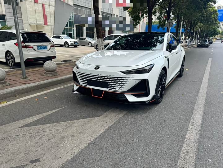 Changan UNI-V 2023 1.5T Sport Edition