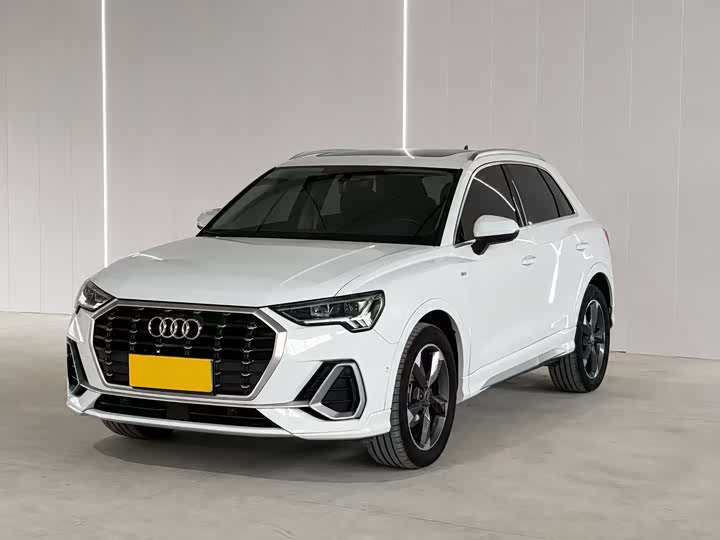 Audi Q3 2022 35 TFSI Stylish Dynamic