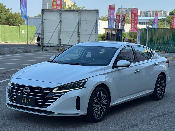 Model 2.0L XE Edition