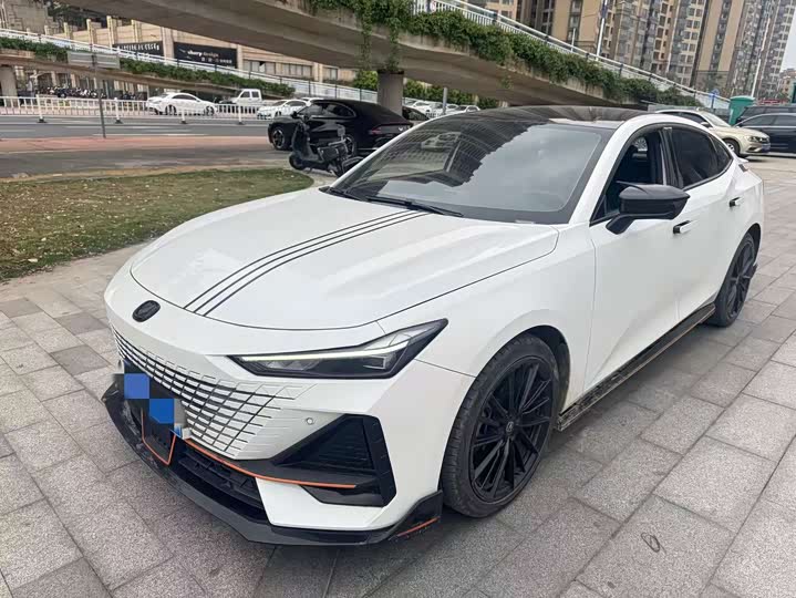 Changan UNI-V 2022 1.5T Sport
