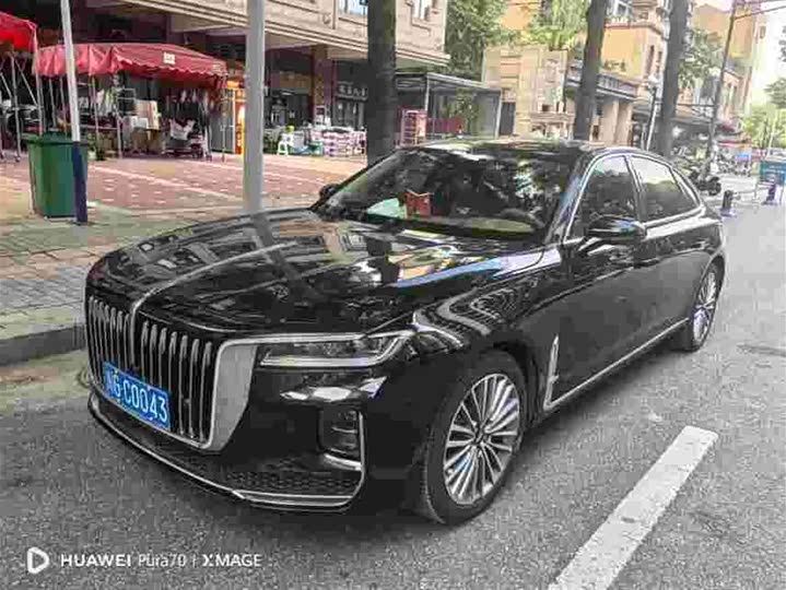 Hongqi H9 2022 2.0T Zhilian Qichang Edition