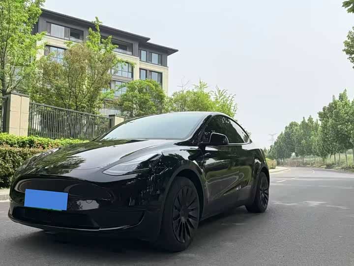 Model Y 2022 rear-wheel drive version