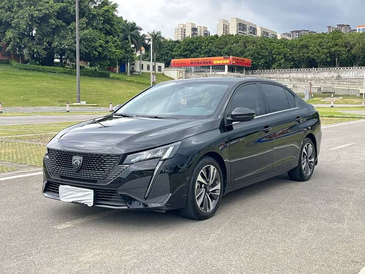 Peugeot 408 2022 1.6T light chasing version