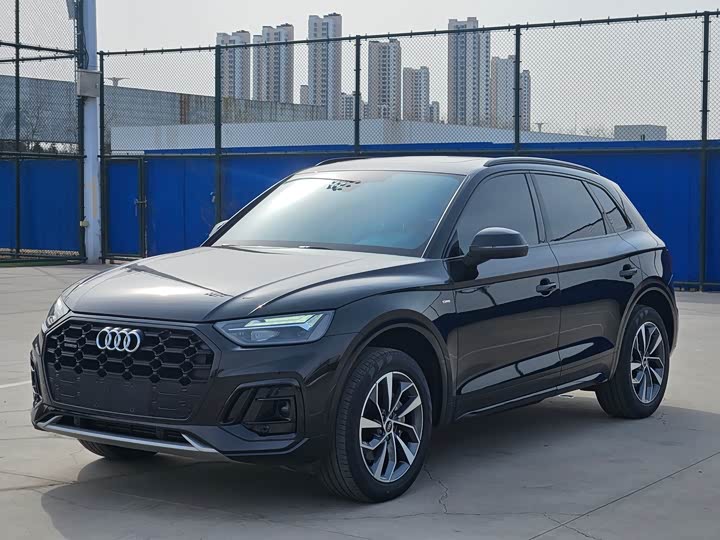 Audi Q5L 2023 40T luxury and dynamic model