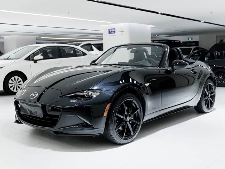 Mazda MX-5 2022 2.0L black version