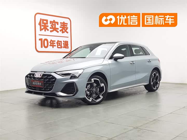Audi A3 2026 Sportback 35 TFSI Luxury Edition Premium Selection Package