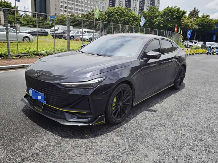 Changan UNI-V 2022 1.5T sports version