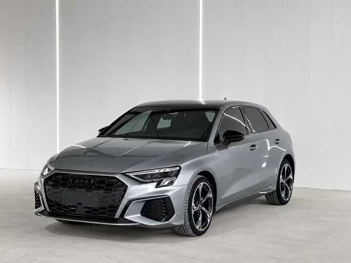 Audi A3 2023 Sportback 35 TFSI luxury sports model