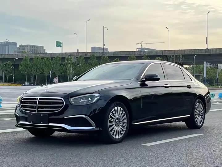Mercedes-Benz E-Class 2023 E 300 L Luxury Model