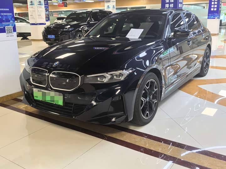 BMW i3 2023 eDrive 40L Night Package