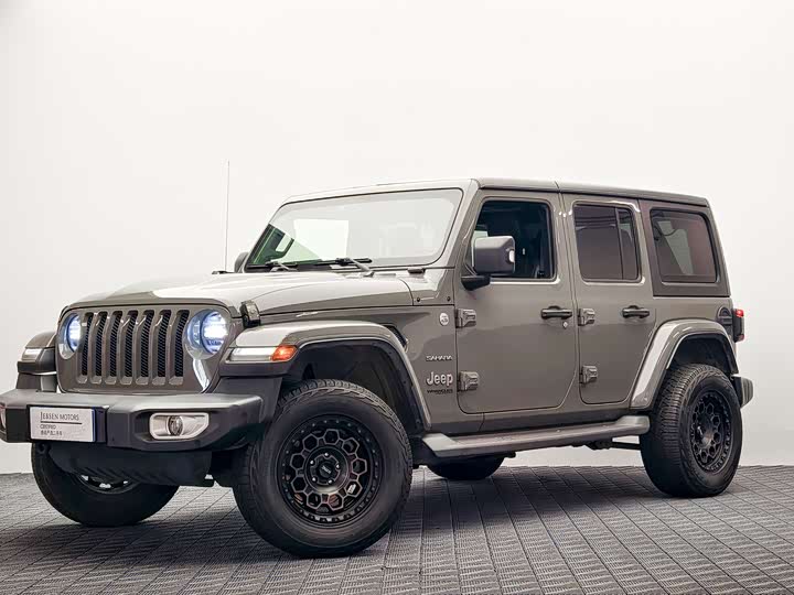 Wrangler 2019 2.0T Sahara four-door version National VI
