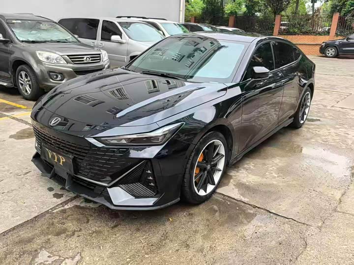 Changan UNI-V 2022 1.5T sports version