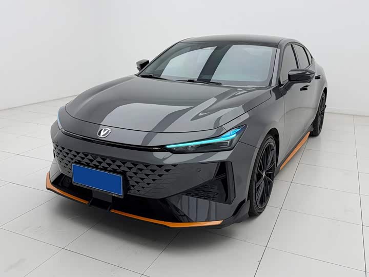 Changan UNI-V 2024 1.5T noble sports model