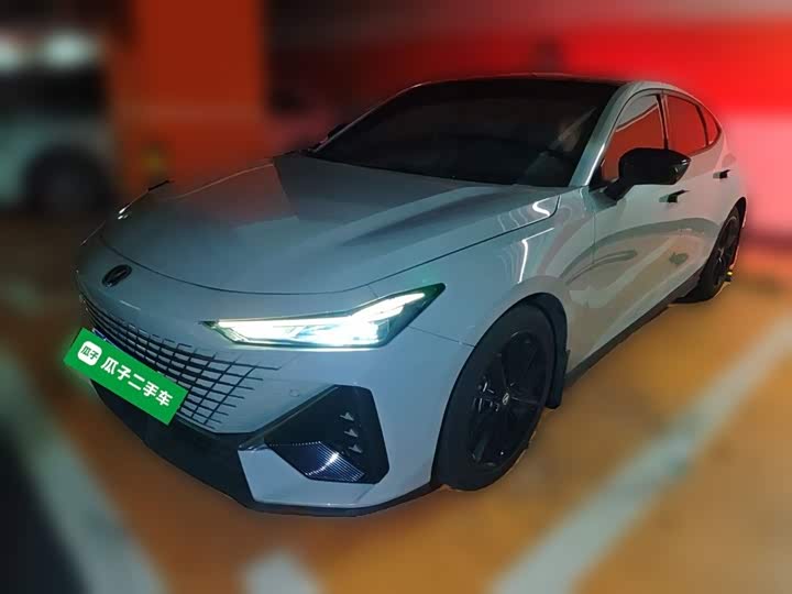 Changan UNI-V 2022 1.5T premium model