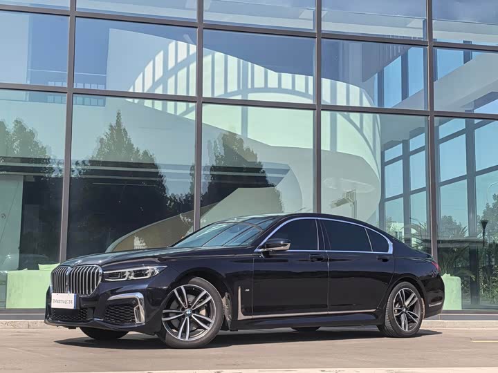 2022 BMW 7 Series 2021 730Li M Sports Package