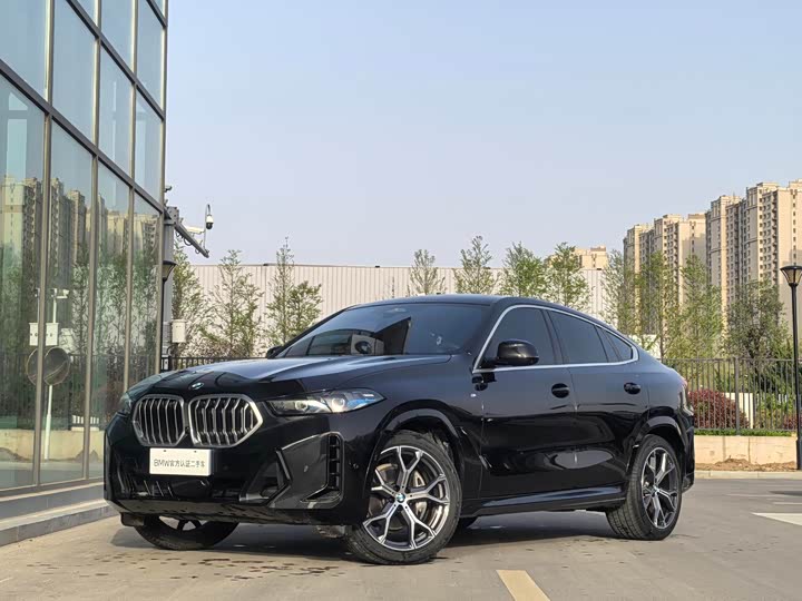 2025 BMW X6 2023 xDrive40i M Sport Package