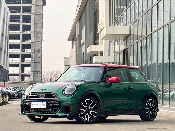 2025 MINI JCW 2025 JOHN COOPER WORKS