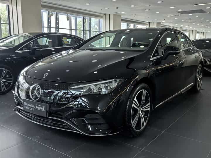 2025 Mercedes-Benz EQE 2025 500 4MATIC Pioneer Edition
