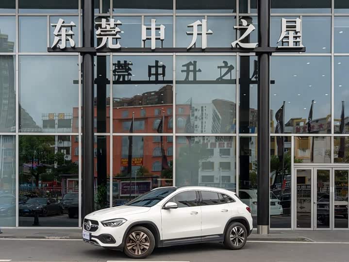 Mercedes-Benz GLA 2022 facelift GLA 200