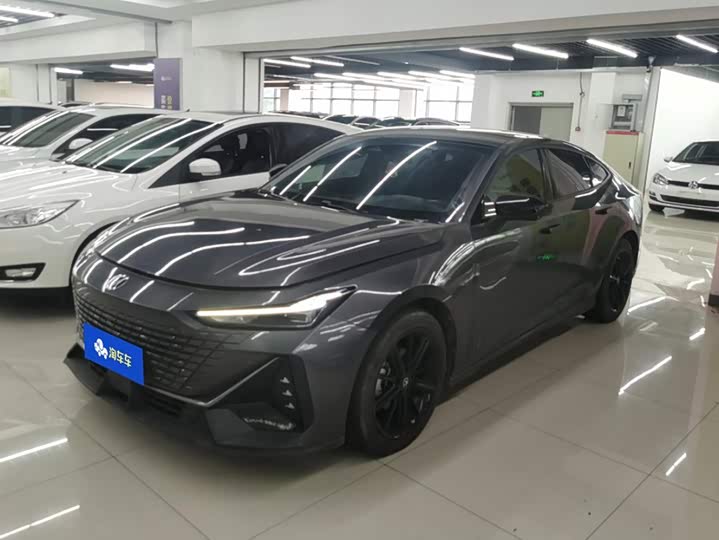 Changan UNI-V 2023 1.5T premium model
