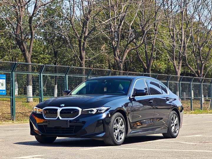 2022 BMW i3 2022 eDrive 35 L