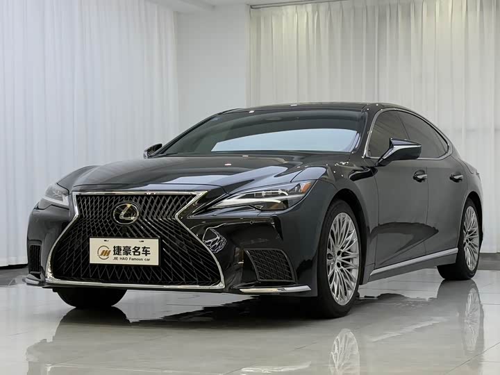 Lexus LS 2024 500h Executive Edition