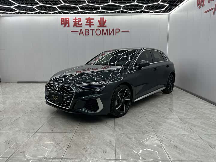Audi A3 2022 Sportback 35 TFSI stylish and sporty