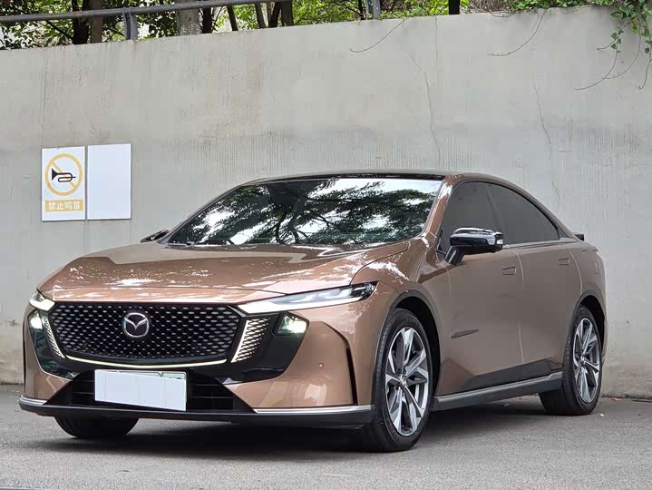 Mazda EZ-6 2024 extended range 200 smart version