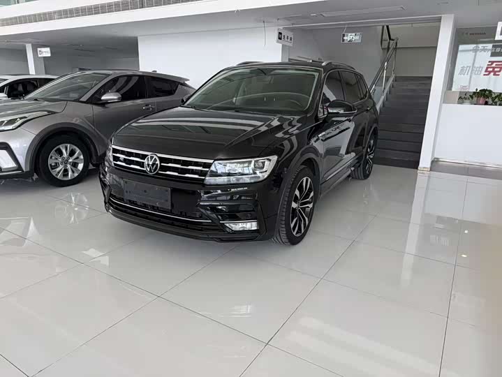 Tiguan L 2021 330TSI Automatic FWD R-Line Premium Edition