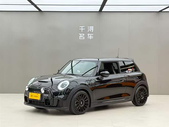 2021 MINI 2021 2.0T COOPER S racing driver