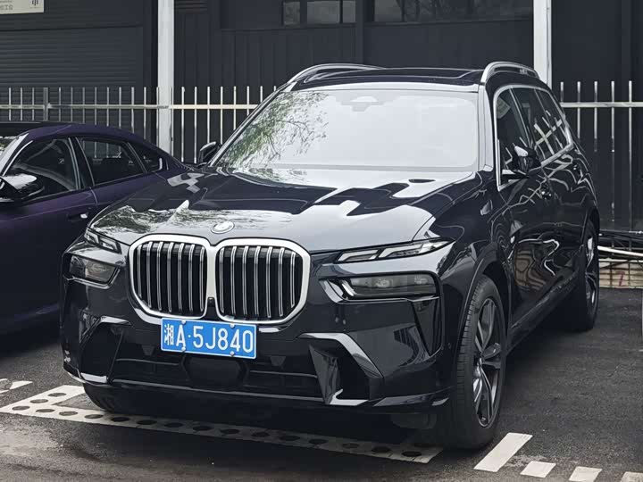 BMW X7 2023 xDrive40i Exclusive M Sports Package