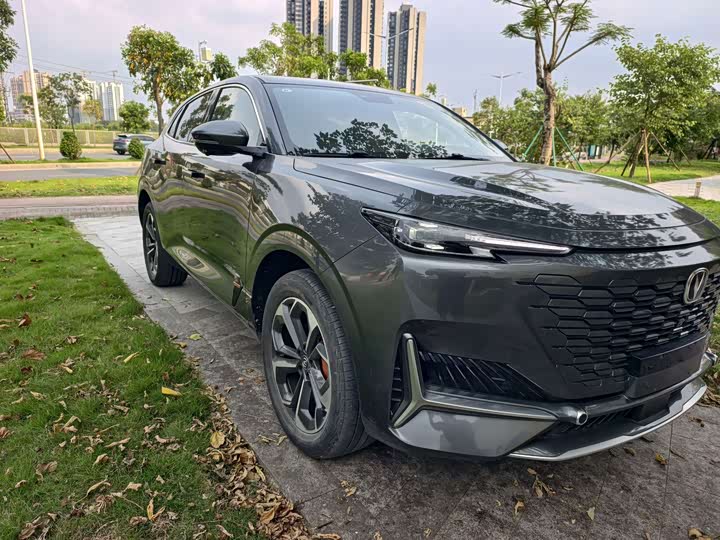 Changan UNI-K 2023 2.0T two-wheel drive enjoyment model