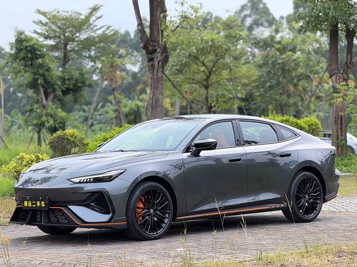 Changan UNI-V 2025 third generation 2.0T powerful model