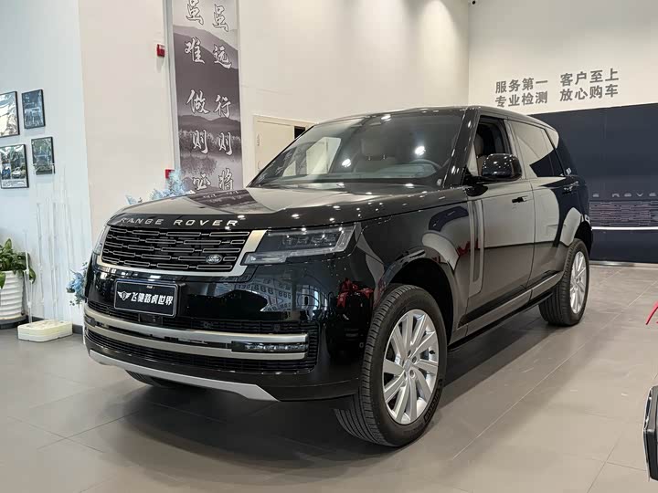 Range Rover 2024 3.0 L6 400PS Extended Edition, seven seats