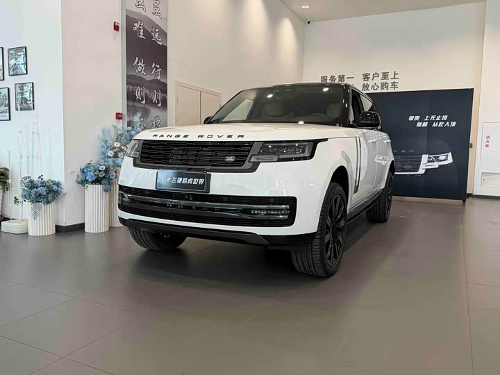 Range Rover 2024 3.0 L6 400PS Extended Edition