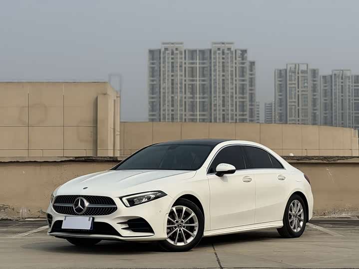 2023 Mercedes-Benz A-Class 2022 A 200 L Sports Sedan Dynamic Type