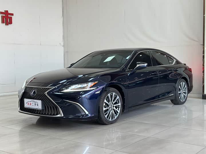 Lexus ES 2020 300h Premium Edition