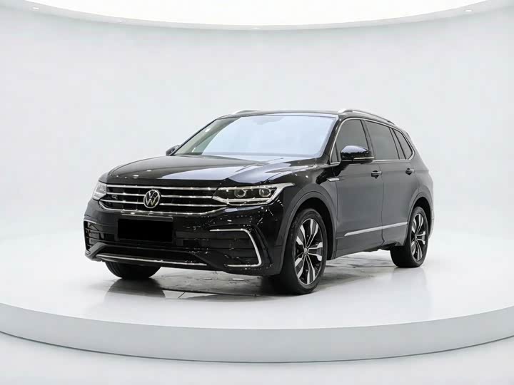 2022 Tiguan L 2022 Model 330TSI Automatic two-wheel drive R-Line Yuexiang Edition