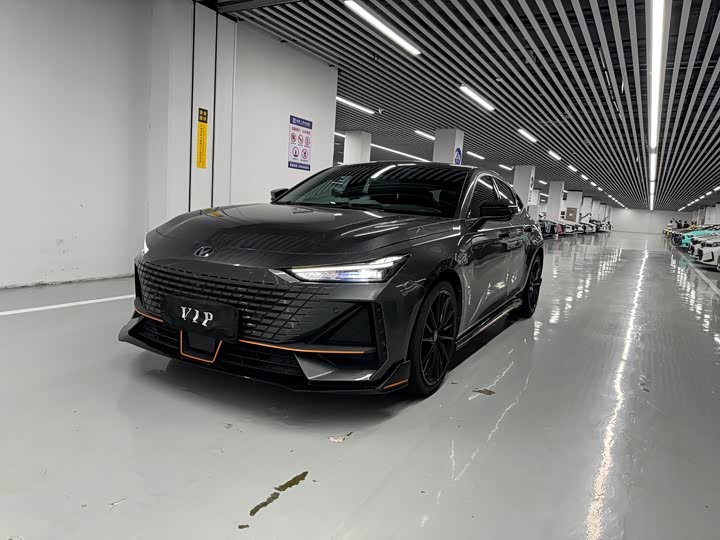 Changan UNI-V 2022 1.5T sports version