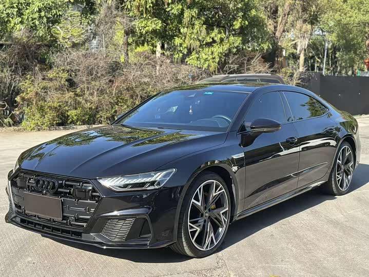 Audi A7L 2023 45 TFSI quattro S-line Black Warrior Edition