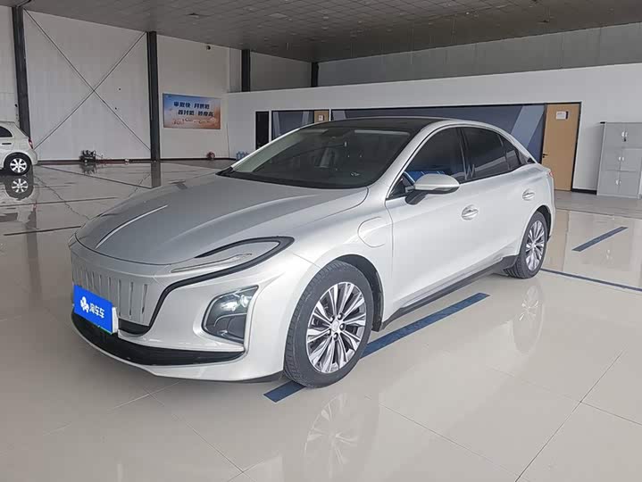 Hongqi E-QM5 2022 431km Charging Enjoyment Edition