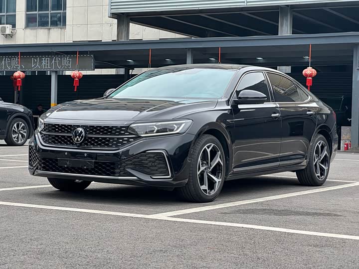2022 Passat 2023 330TSI Starry Sky Deluxe Edition