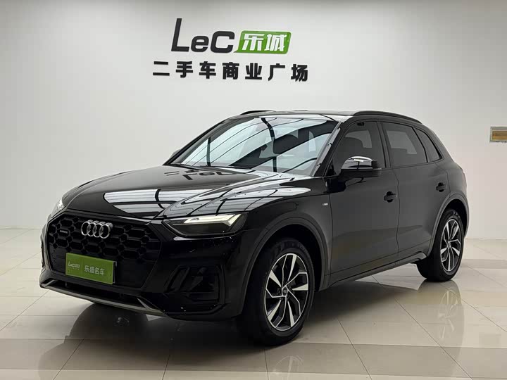 Audi Q5L 2023 40T luxury and dynamic model