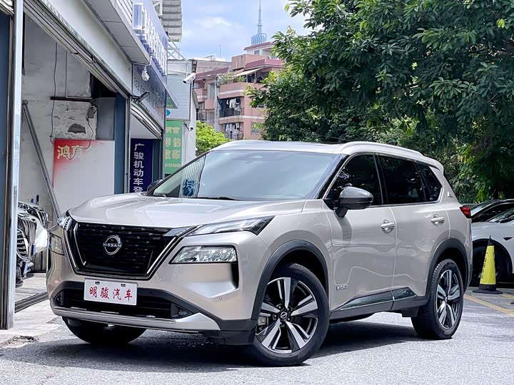 2023 X-Trail 2023 e-POWER super-hybrid dual-motor four-wheel drive extreme version
