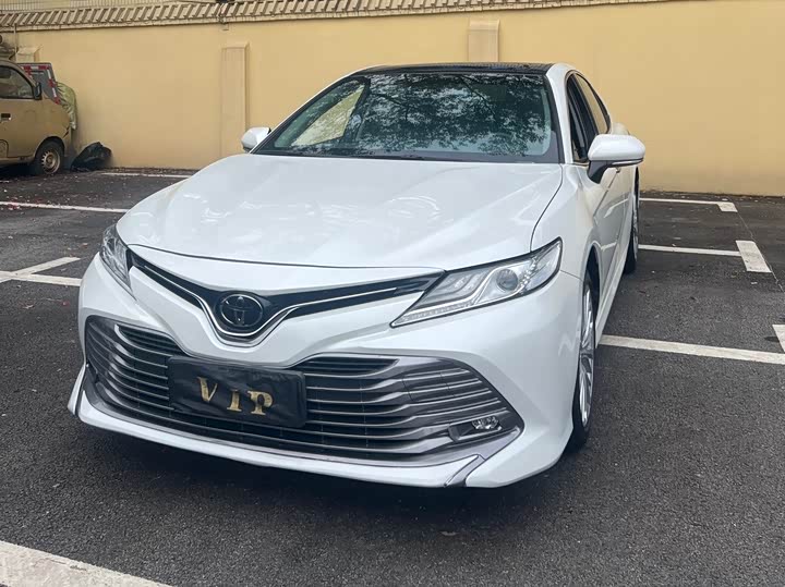 Camry 2021 2.5G Deluxe Edition
