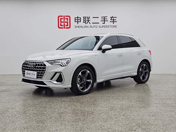 Audi Q3 2024 35 TFSI Fashionable and Dynamic